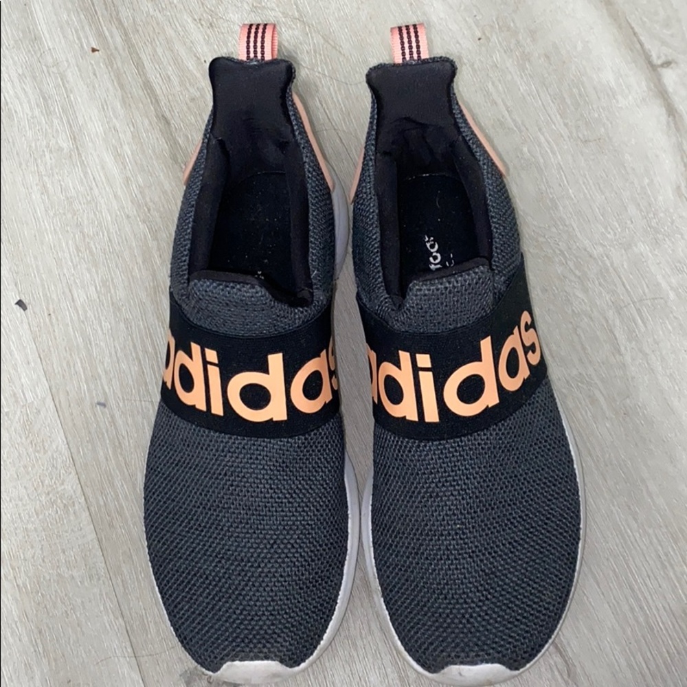 Gym shoes